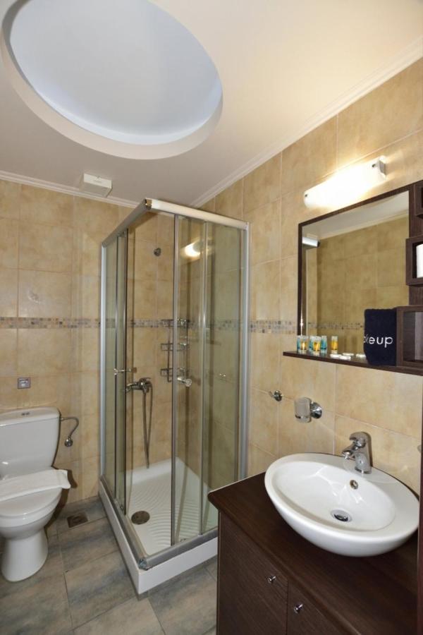 Gonis Suites باليوخورا المظهر الخارجي الصورة