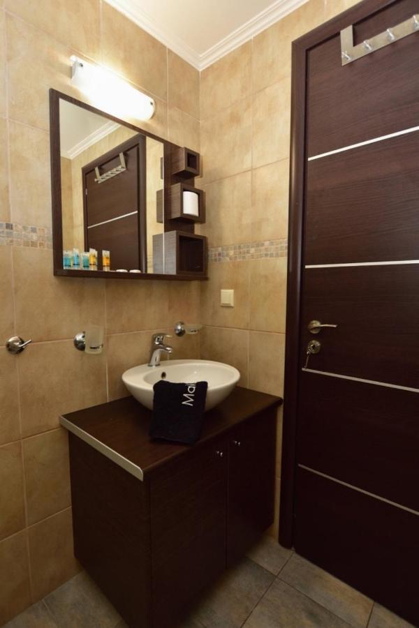 Gonis Suites باليوخورا المظهر الخارجي الصورة