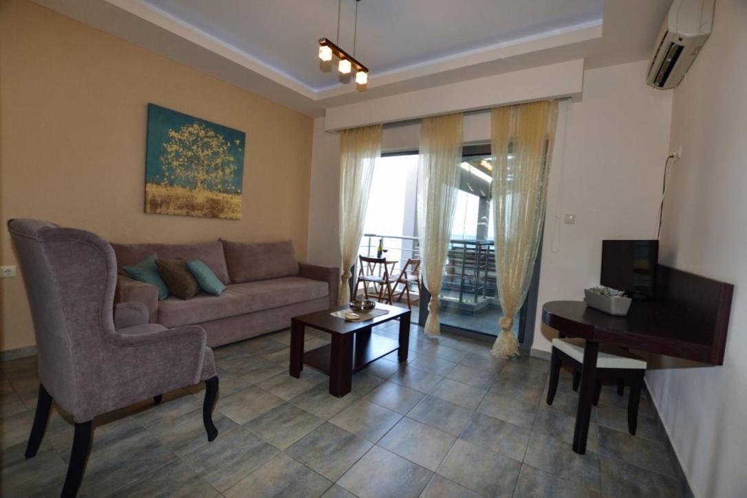 Gonis Suites باليوخورا المظهر الخارجي الصورة