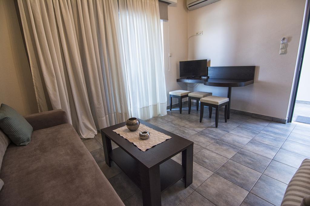 Gonis Suites باليوخورا المظهر الخارجي الصورة