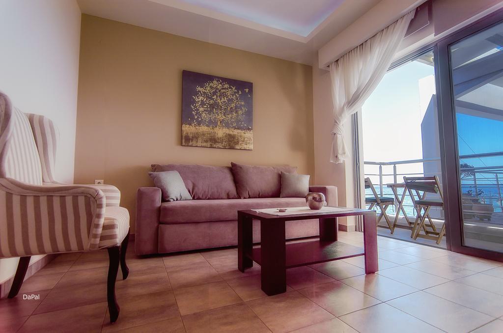 Gonis Suites باليوخورا المظهر الخارجي الصورة