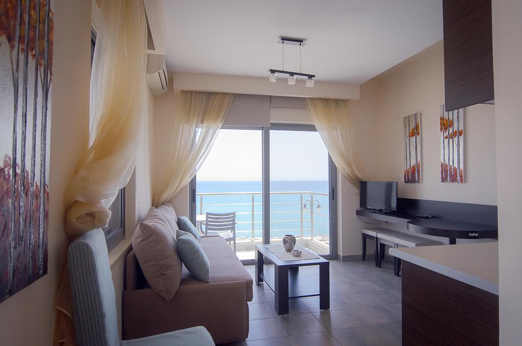 Gonis Suites باليوخورا المظهر الخارجي الصورة