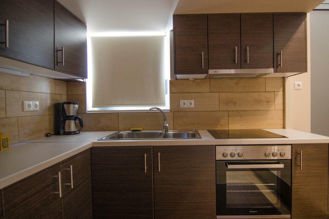 Gonis Suites باليوخورا المظهر الخارجي الصورة